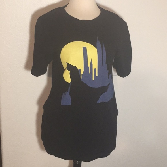 Canvas Batman Comics T-shirt Size Medium - Picture 2 of 3